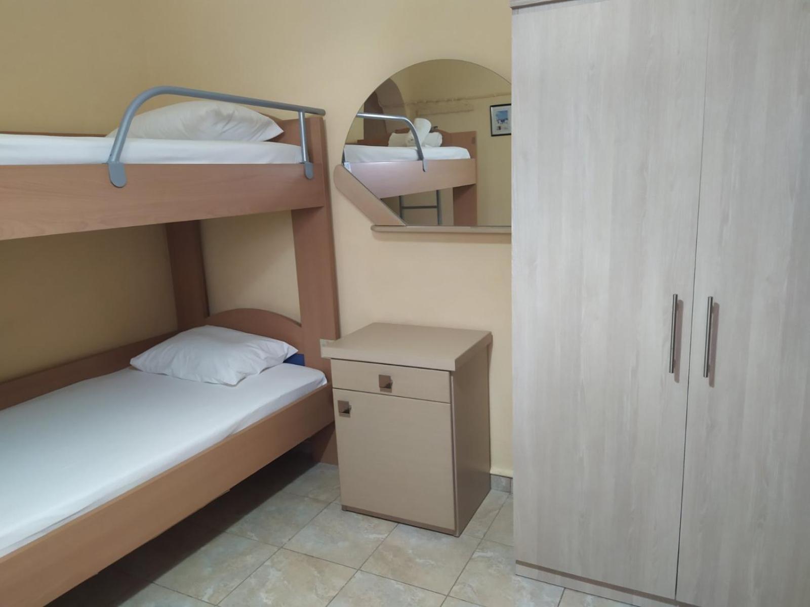 Studios And Apartments Meri نيو كليما المظهر الخارجي الصورة
