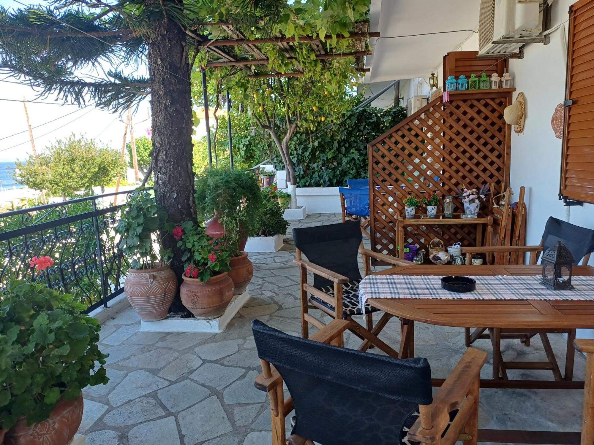 Studios And Apartments Meri نيو كليما المظهر الخارجي الصورة