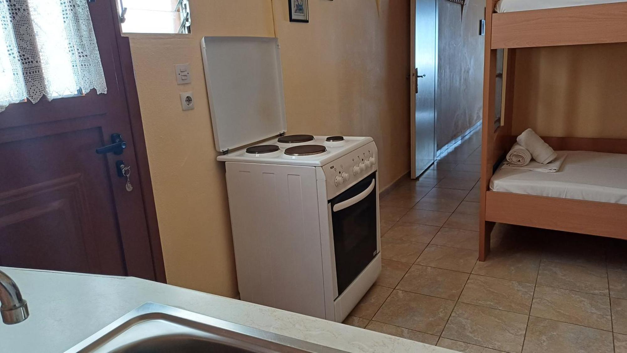 Studios And Apartments Meri نيو كليما المظهر الخارجي الصورة